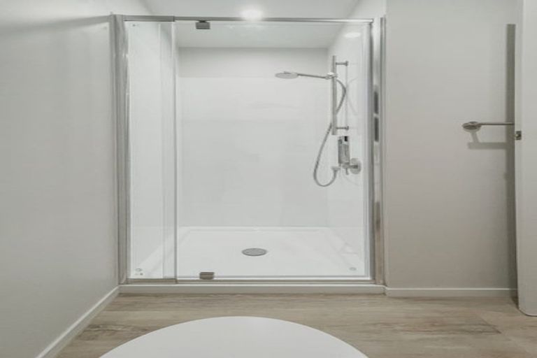 Photo of property in 45 Clifford Road, Johnsonville, Wellington, 6037