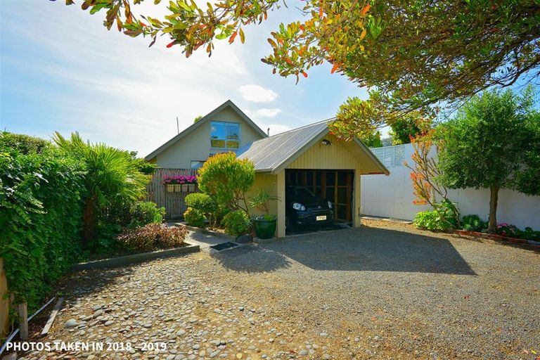 Photo of property in 129 Main Road, Redcliffs, Christchurch, 8081