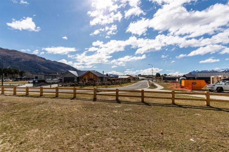 Photo of property in 14 Brewster Crescent, Lake Hawea, Wanaka, 9382