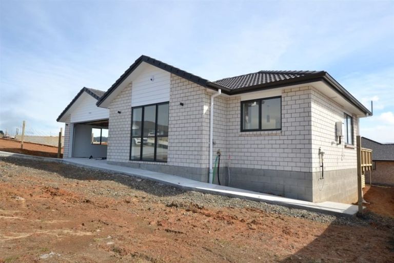 Photo of property in 6 Moyle Street, Pokeno, 2402