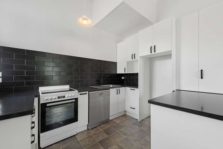 Photo of property in 24 Alma Road, Gonville, Whanganui, 4501