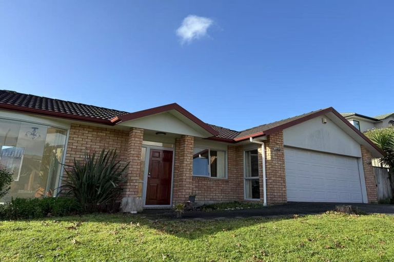 Photo of property in 29 Toledo Avenue, Henderson, Auckland, 0612