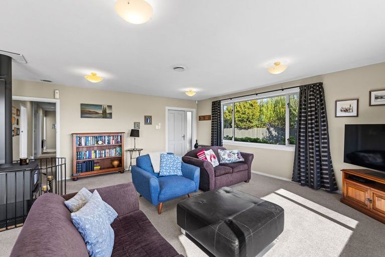 Photo of property in 39 Martbern Crescent, Bishopdale, Christchurch, 8053