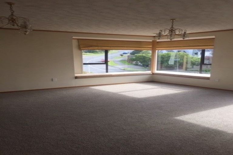 Photo of property in 42 Lakewood Avenue, Churton Park, Wellington, 6037