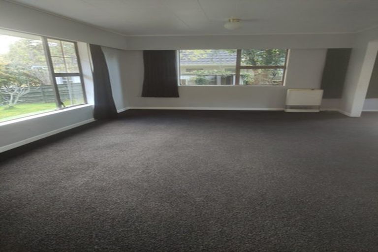 Photo of property in 64 Sunbrae Drive, Silverstream, Upper Hutt, 5019