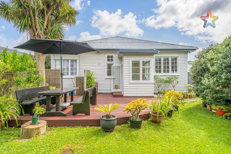 Photo of property in 140 Knights Road, Hutt Central, Lower Hutt, 5010