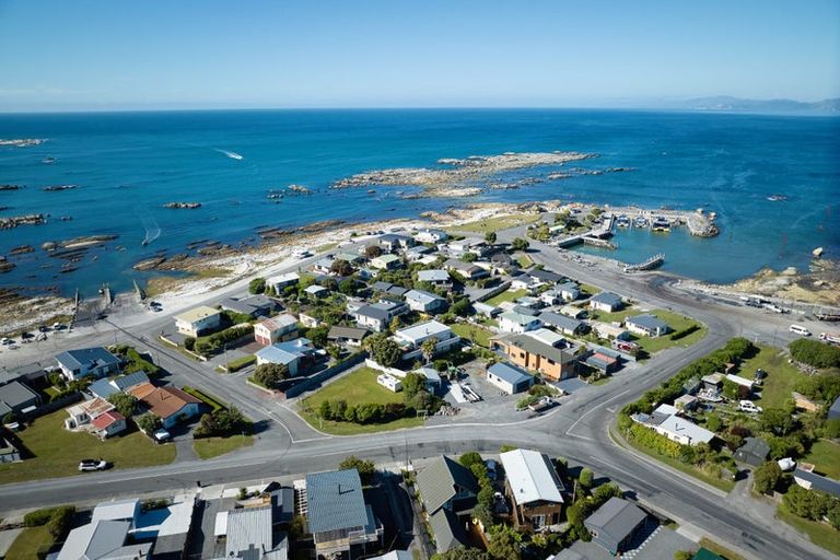 Photo of property in 142 South Bay Parade, South Bay, Kaikoura, 7300