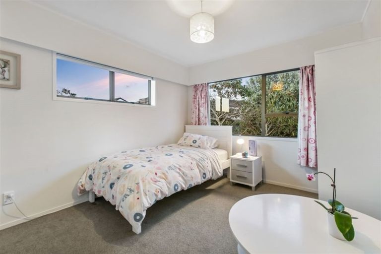 Photo of property in 1/1a Gordon Avenue, Forrest Hill, Auckland, 0620