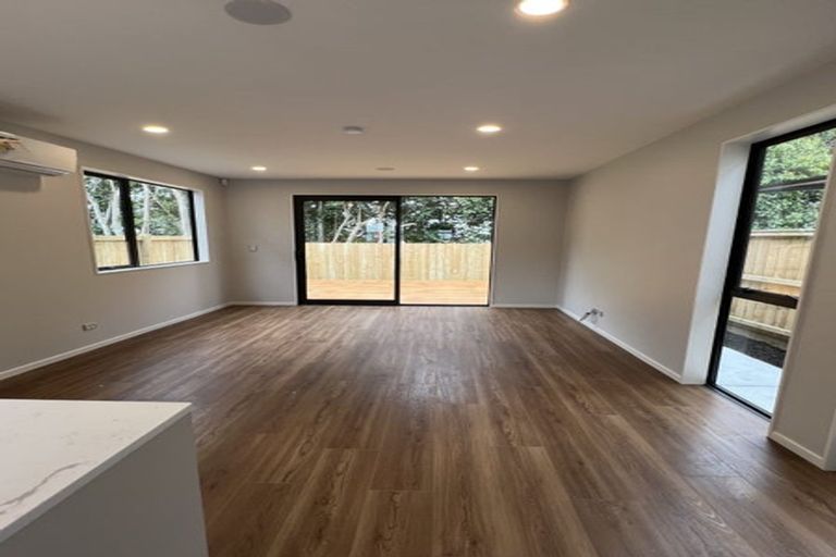 Photo of property in 5 Combat Street, Papakura, 2110