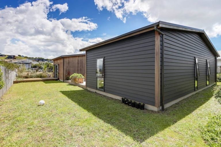 Photo of property in 27 Longview Street, Mangawhai, 0505