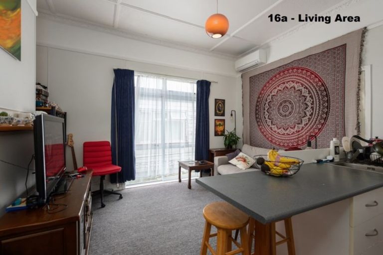 Photo of property in 16 Glendavar Street, Berhampore, Wellington, 6023