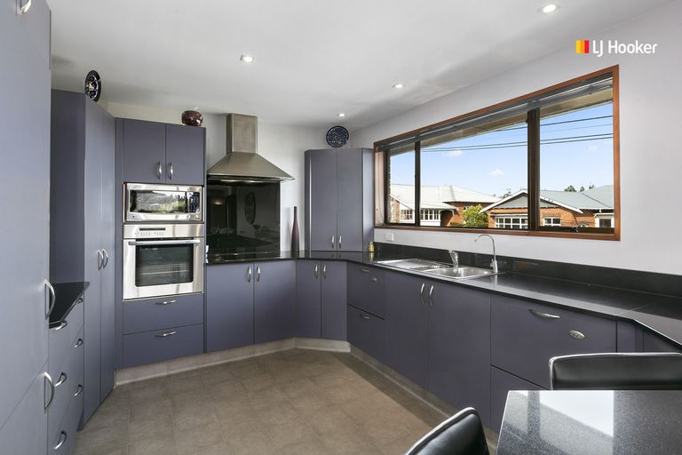 Photo of property in 255 Kenmure Road, Kenmure, Dunedin, 9011