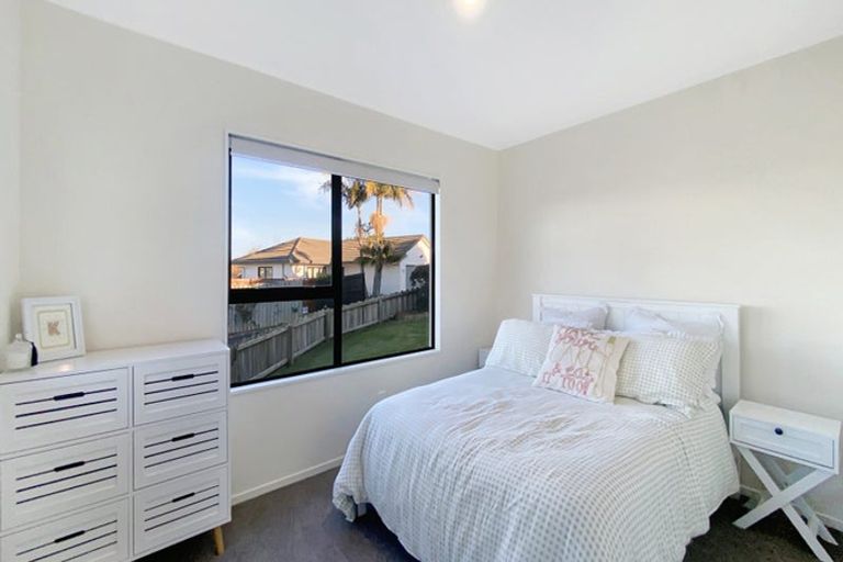 Photo of property in 23 Ian Sage Avenue, Torbay, Auckland, 0630