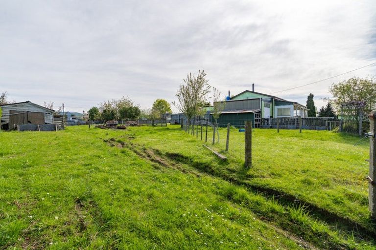 Photo of property in 64 Hastings Street, Ohai, 9635