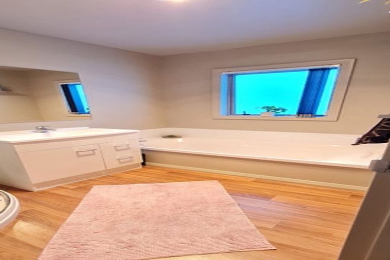 Photo of property in 3 Waikite Way, Welcome Bay, Tauranga, 3175