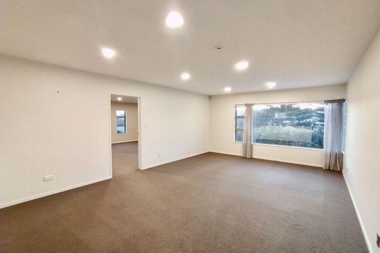 Photo of property in 10a Waterloo Road, Milford, Auckland, 0620