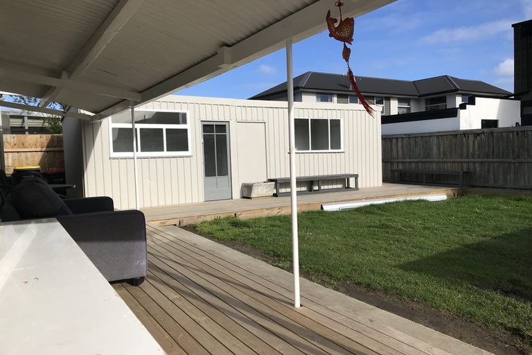 Photo of property in 1013 Colombo Street, St Albans, Christchurch, 8014