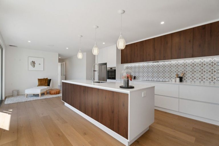 Photo of property in 29 Pounamu Avenue, Albert Town, 9305