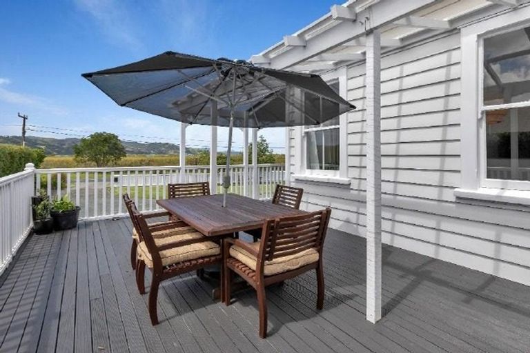 Photo of property in 34 Beach Road, Onerahi, Whangarei, 0110