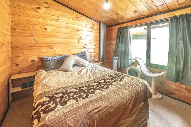 Photo of property in 67 Peakes Road, Springvale, Whanganui, 4501