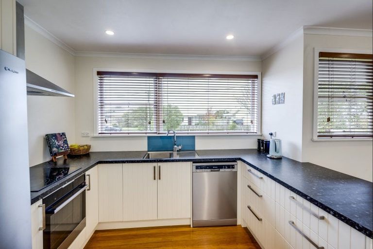Photo of property in 25 Trevelyan Street, Onekawa, Napier, 4110