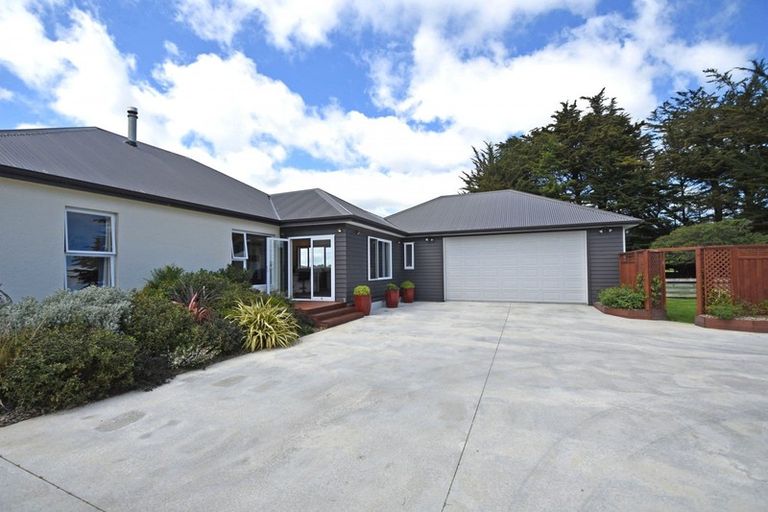 Photo of property in 674 Ryal Bush Wallacetown Road, Wallacetown, Invercargill, 9874