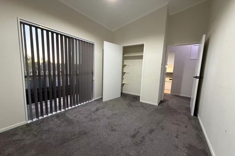 Photo of property in 69 Redoubt Road, Goodwood Heights, Auckland, 2105