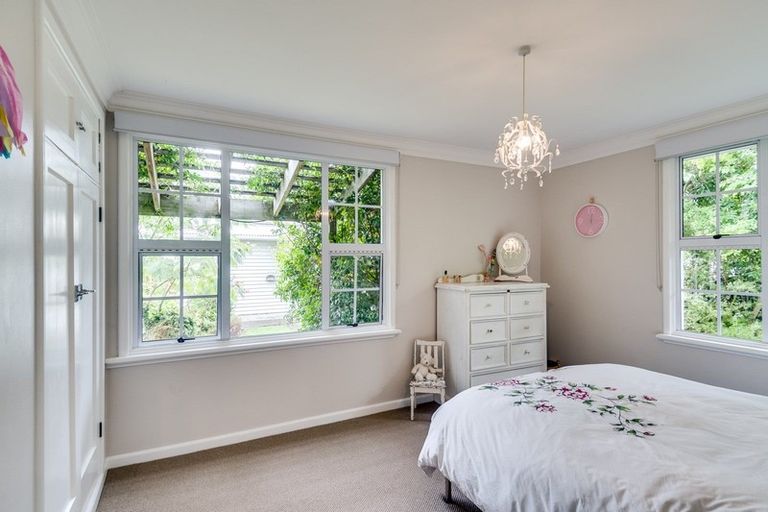 Photo of property in 25 Waterhouse Street, Taradale, Napier, 4112