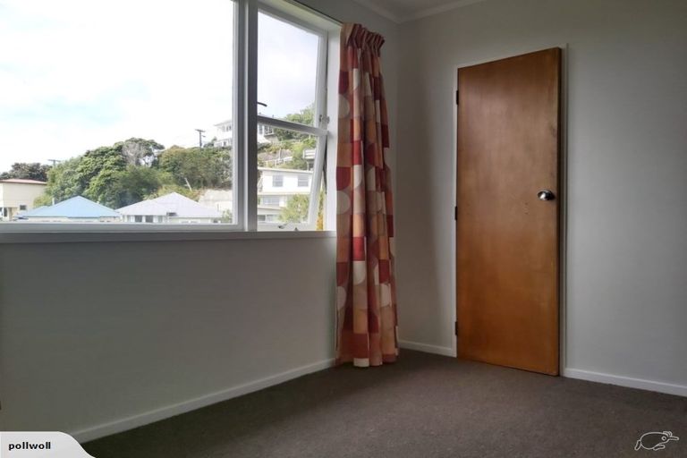 Photo of property in 2/12 Norna Crescent, Kelburn, Wellington, 6012