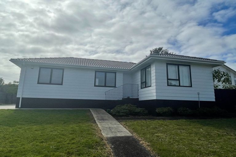 Photo of property in 4 Ririno Place, Manurewa, Auckland, 2102