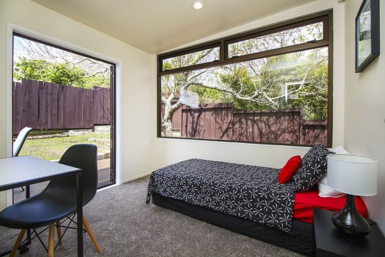 Photo of property in 5a Sabot Place, Massey, Auckland, 0614