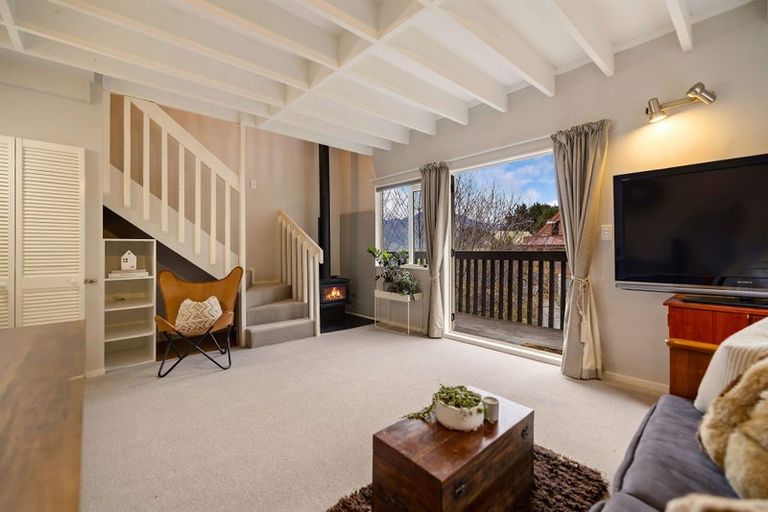 Photo of property in 257 Fernhill Road, Sunshine Bay, Queenstown, 9300