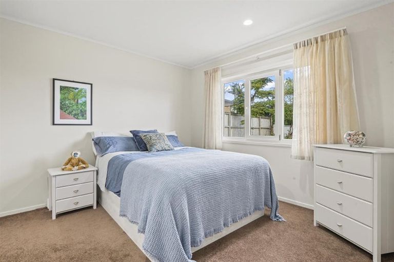 Photo of property in 42 Hart Road, Hauraki, Auckland, 0622