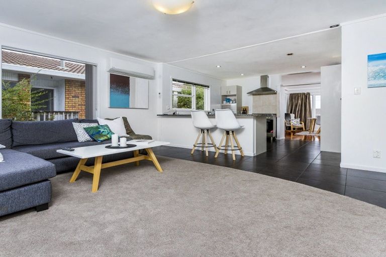 Photo of property in 103 Sunrise Avenue, Murrays Bay, Auckland, 0630