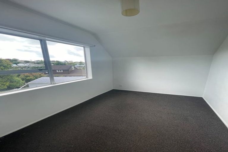 Photo of property in 27 Springtime Crescent, Stanmore Bay, Whangaparaoa, 0932