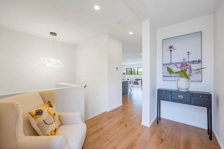 Photo of property in 6 Bela Vista Boulevard, Swanson, Auckland, 0614