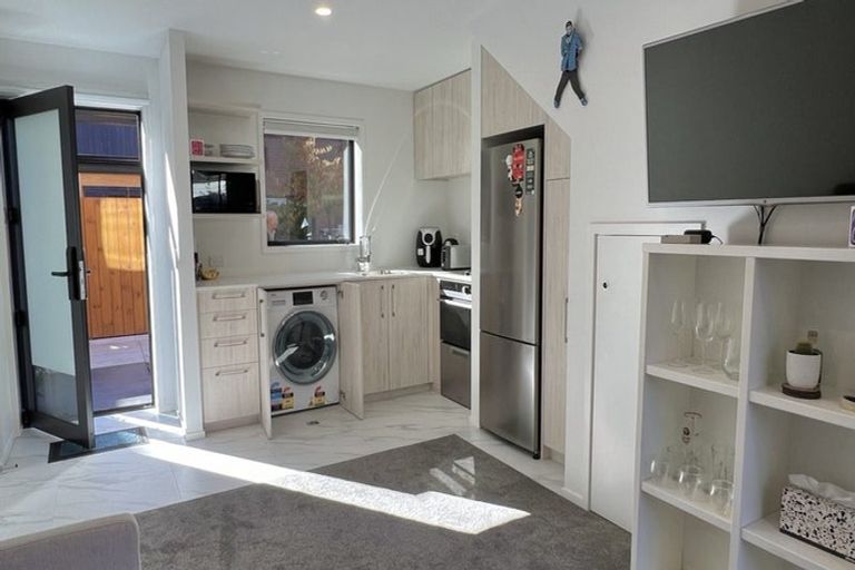 Photo of property in 61 Wingate Street, Redwood, Christchurch, 8051