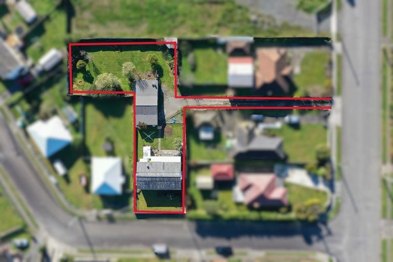 Photo of property in 1 Mahoe Street, Levin, 5510