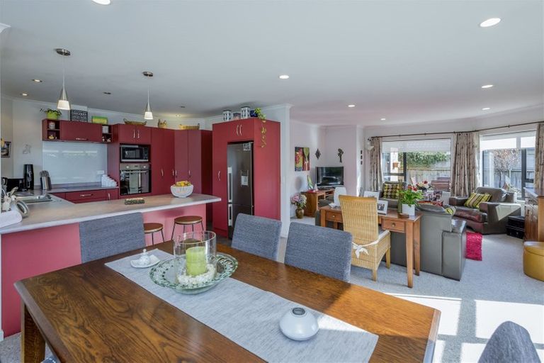 Photo of property in 23b Queenwood Road, Levin, 5510