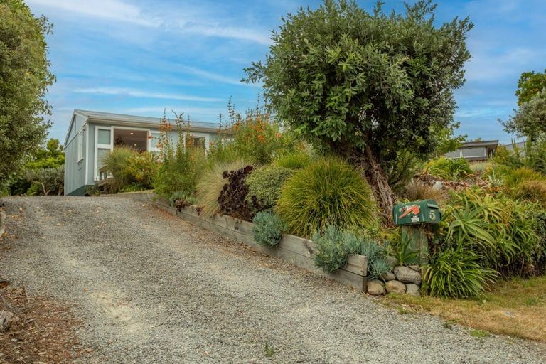 Photo of property in 5 Tainui Street, Raumati Beach, Paraparaumu, 5032