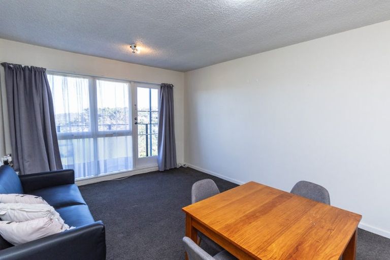 Photo of property in Finnimore Apartments, 23 Finnimore Terrace, Vogeltown, Wellington, 6021