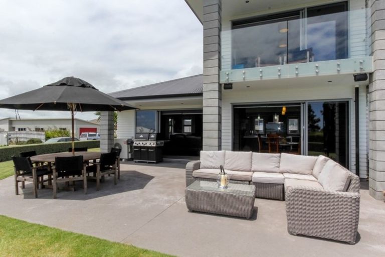 Photo of property in 45 Dillon Drive, Bell Block, New Plymouth, 4312