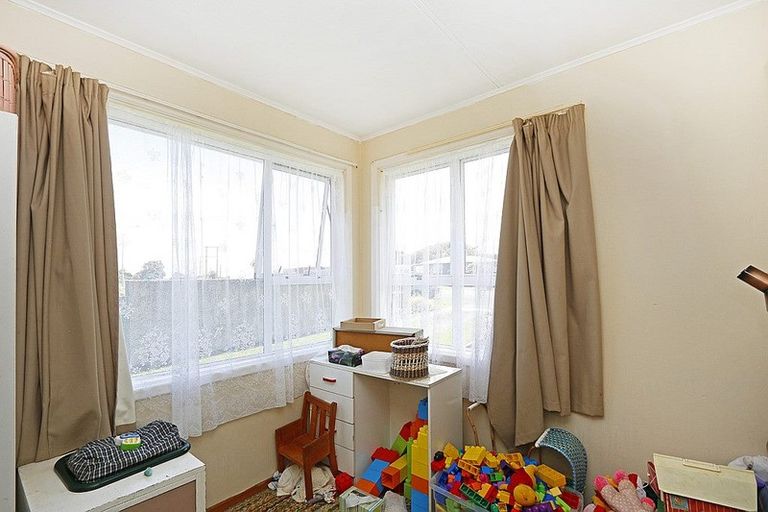 Photo of property in 188 Tasman Street, Opunake, 4616