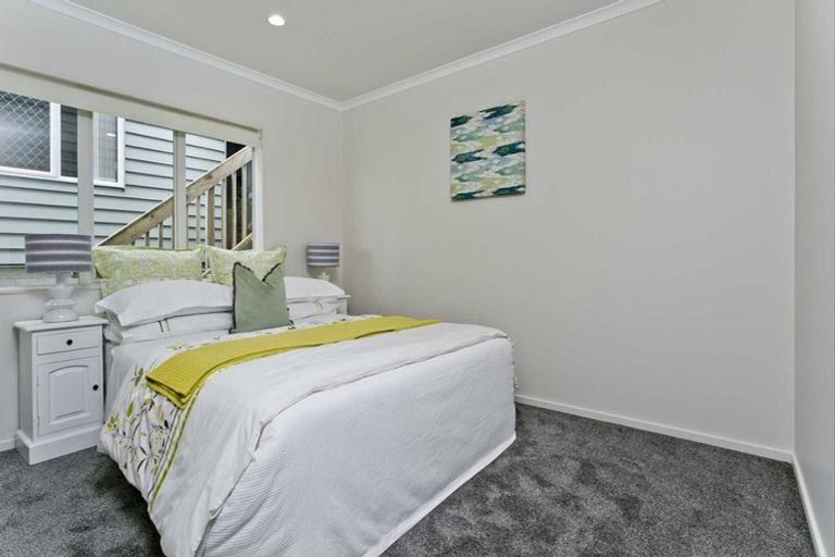 Photo of property in 1/61 The Avenue, Albany, Auckland, 0632