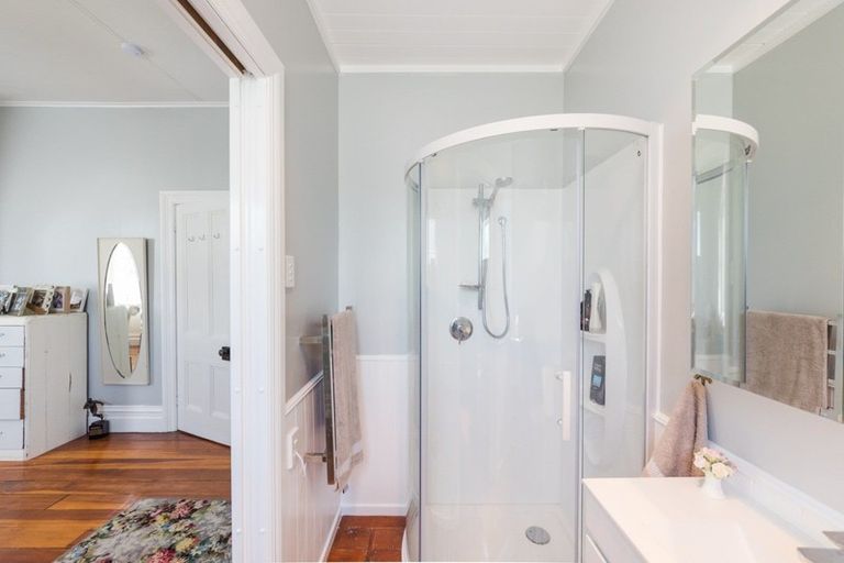 Photo of property in 89 Bridge Street, Bulls, 4818