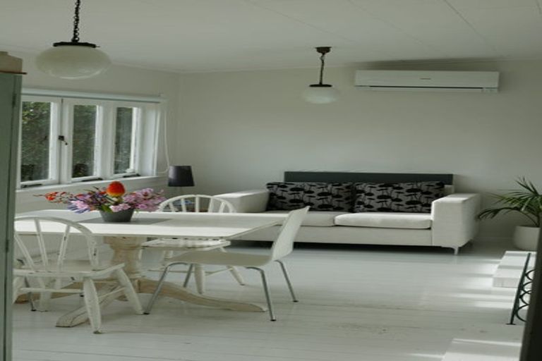 Photo of property in 26 Nigel Road, Browns Bay, Auckland, 0630