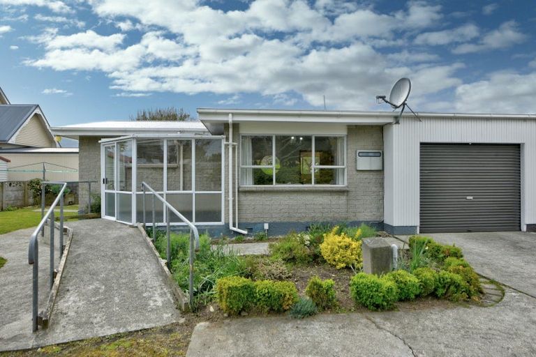 Photo of property in 12a Devon Street, Gore, 9710