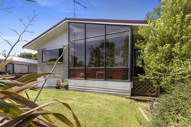 Photo of property in 1 Cannon Street, Westown, New Plymouth, 4310