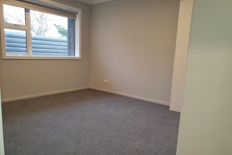 Photo of property in 43a Wainuiomata Road, Wainuiomata, Lower Hutt, 5014