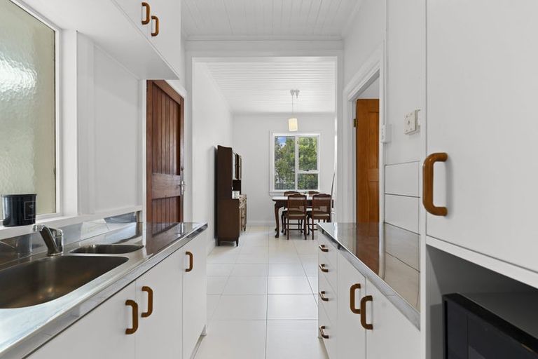 Photo of property in 21 Gisborne Terrace, Opunake, 4616